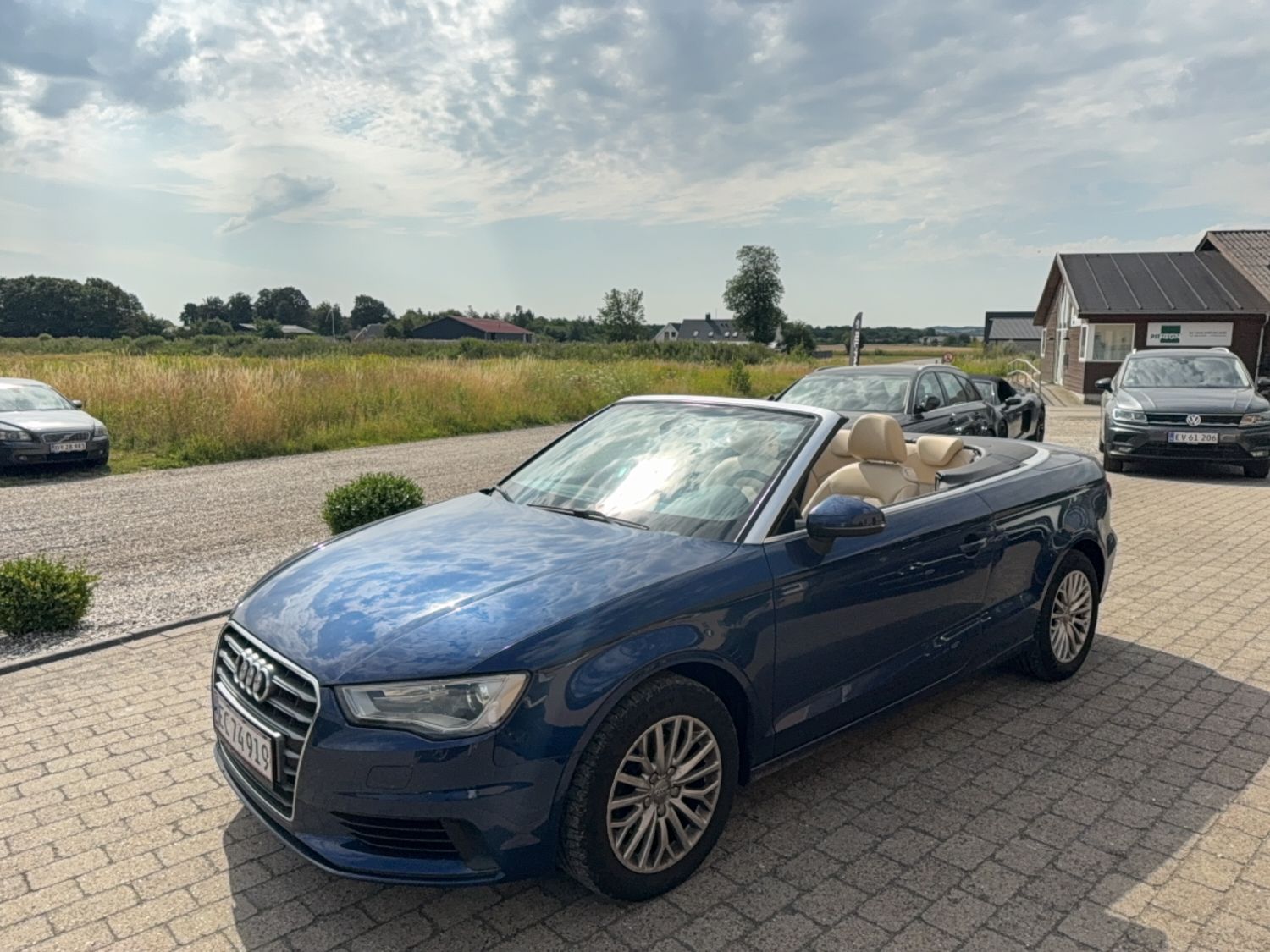 
								Audi A3 Cabriolet Attraction full									