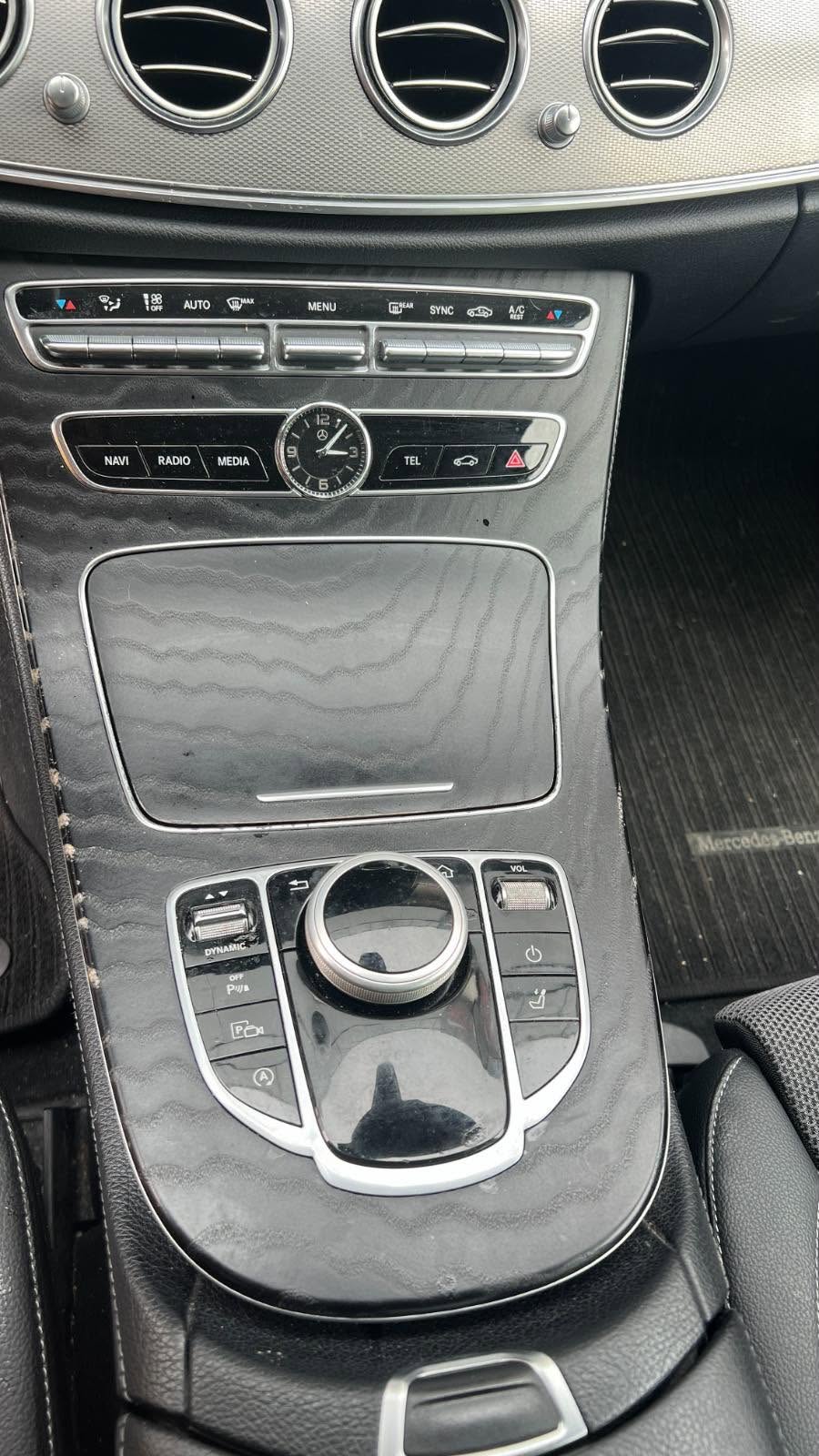 
										Mercedes E220d Stationcar 9G-TRONIC full									