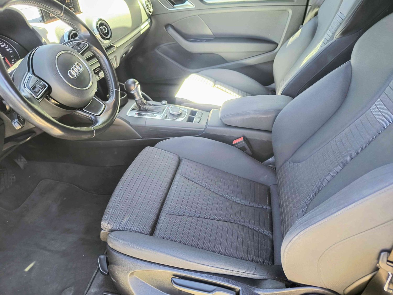 
								Audi A3 Cabriolet full									