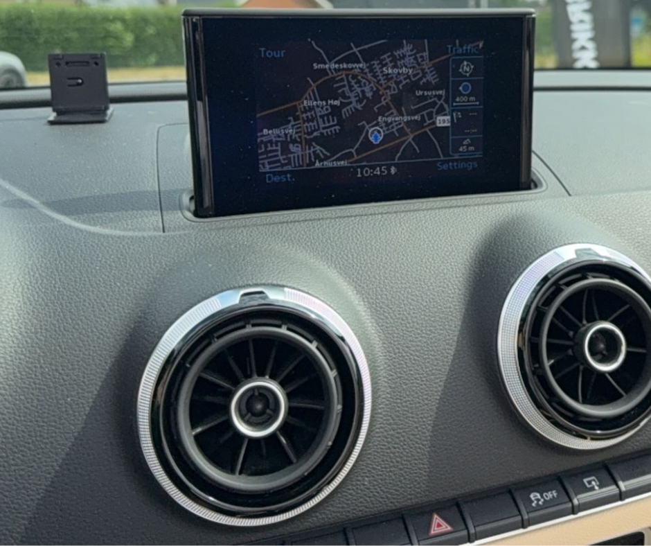 
								Audi A3 Cabriolet Attraction full									