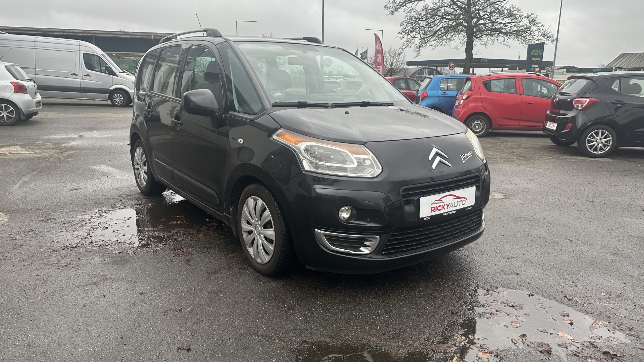 
								Citroën C3 Picasso full									