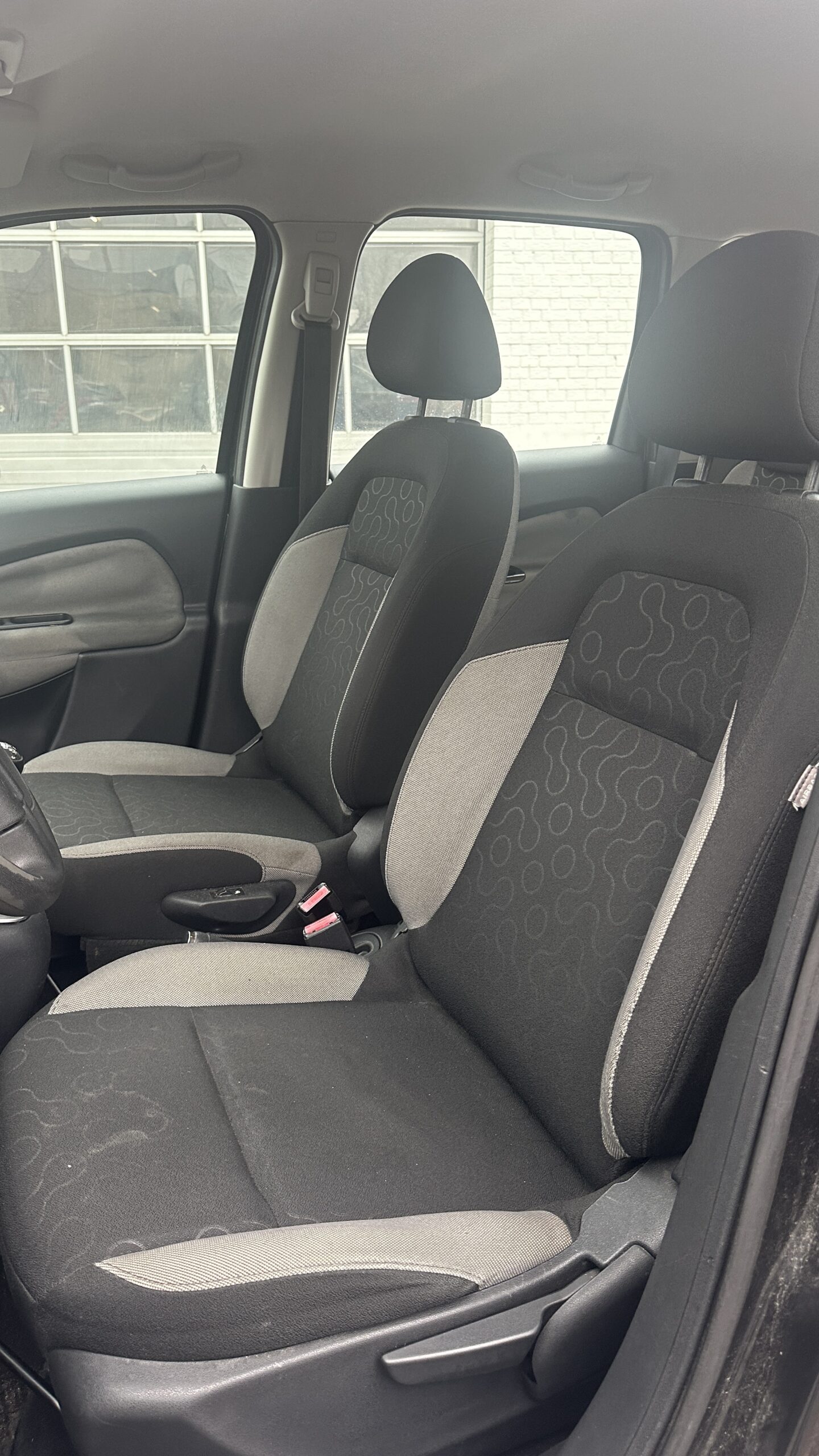 
								Citroën C3 Picasso full									