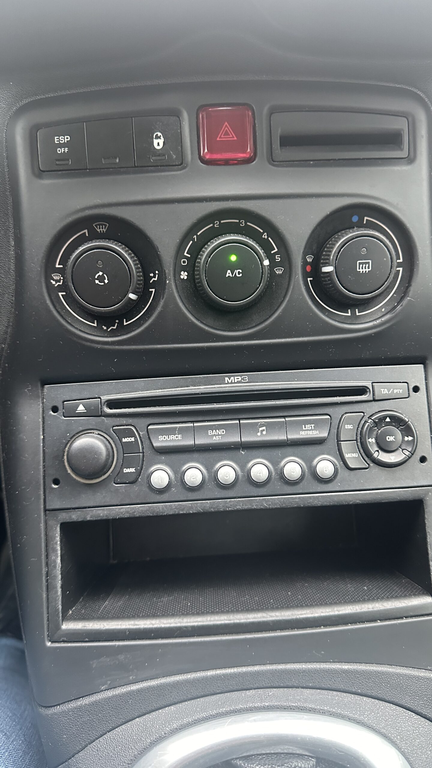 
								Citroën C3 Picasso full									