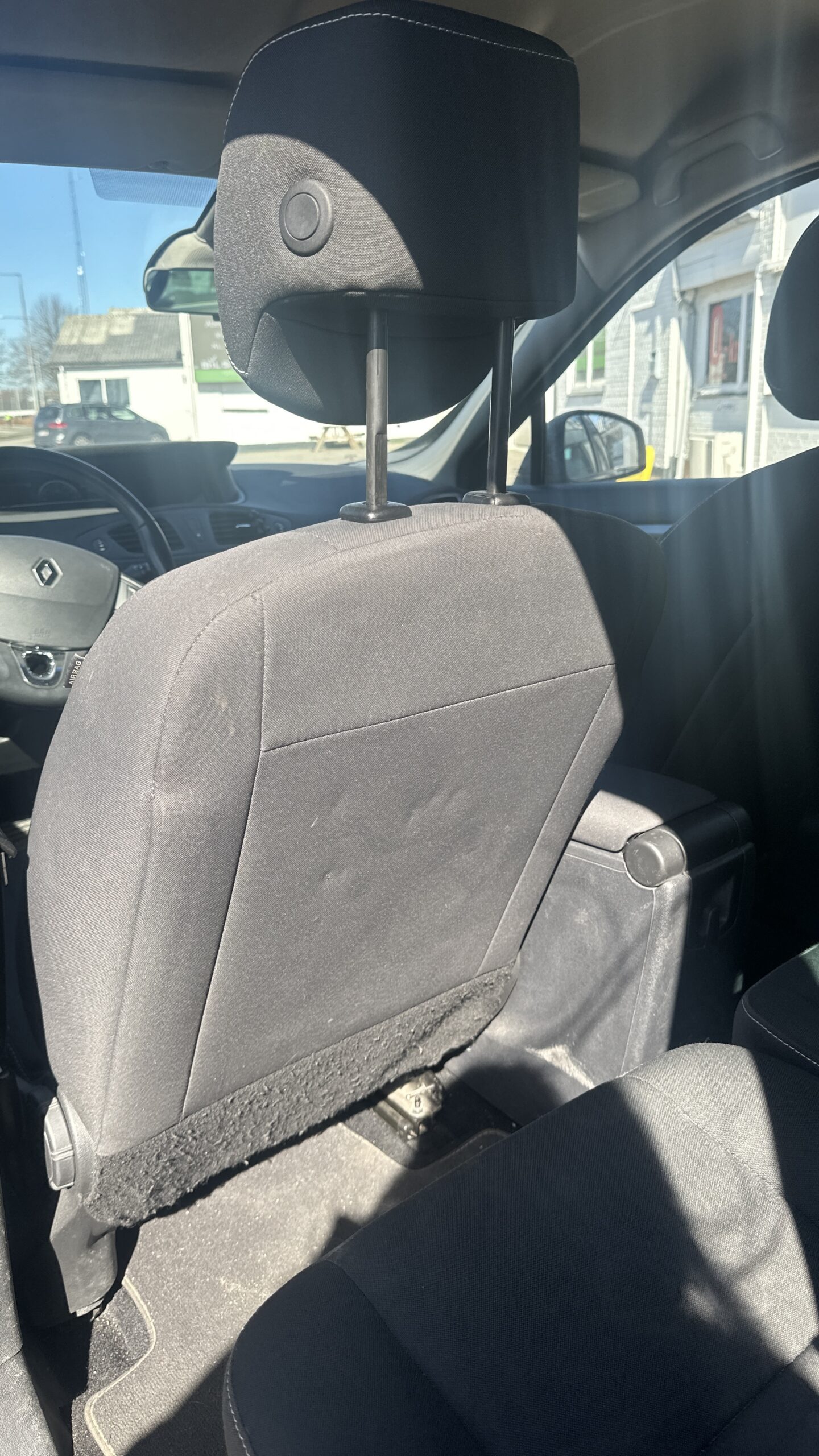 
								Renault Grand Scenic III 1,5 dCi EDC 7prs full									