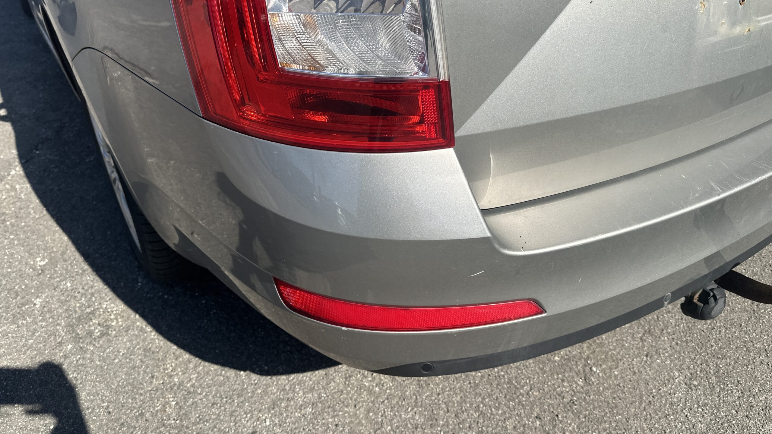 
								Skoda Octavia 1,6 TDi DSG full									