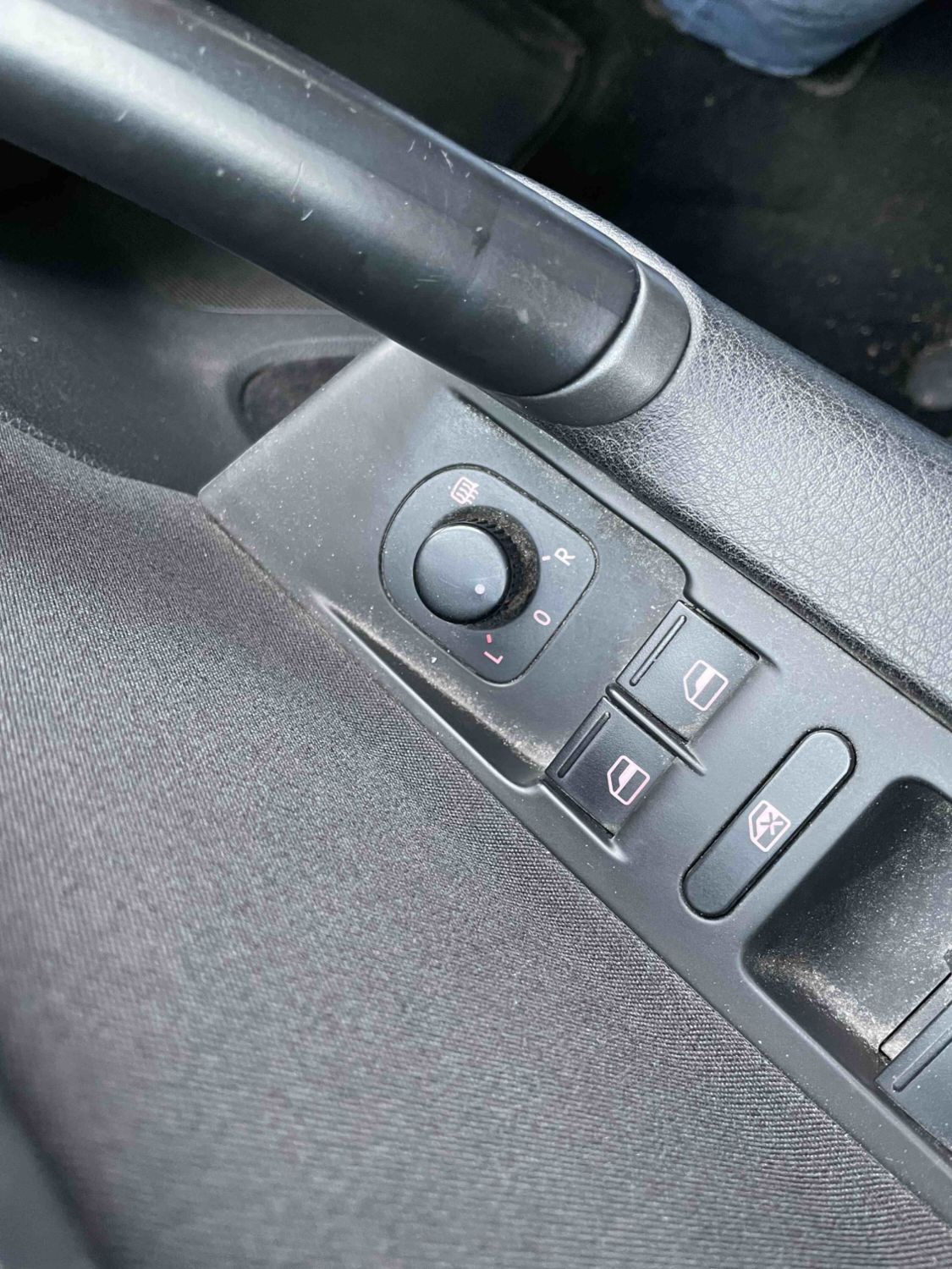
								Volkswagen Passat full									