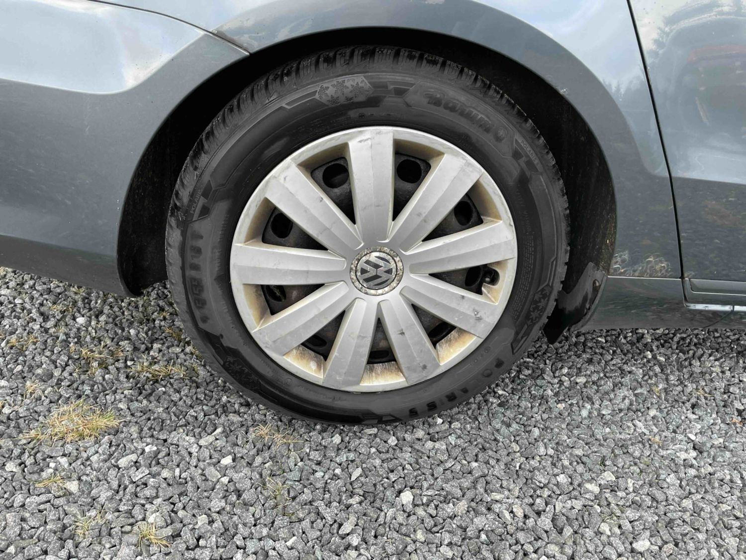 
								Volkswagen Passat full									