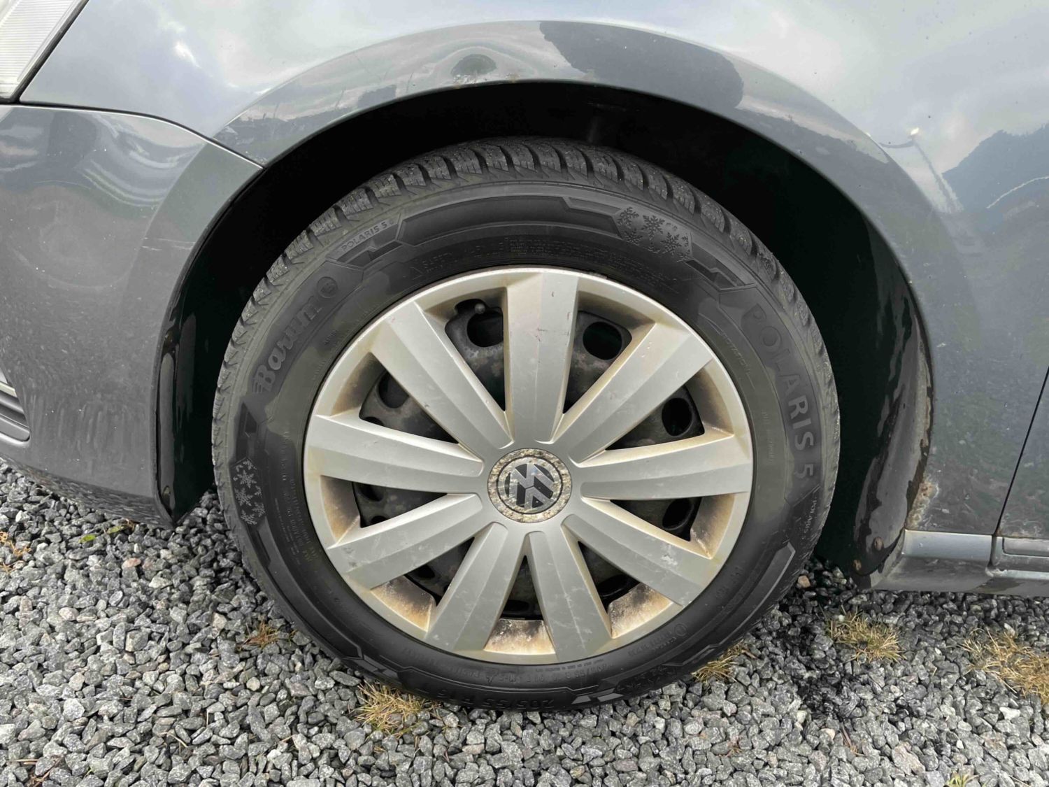 
								Volkswagen Passat full									