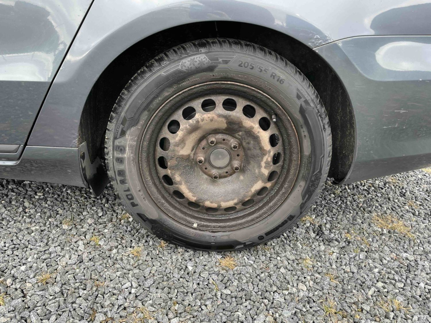 
								Volkswagen Passat full									