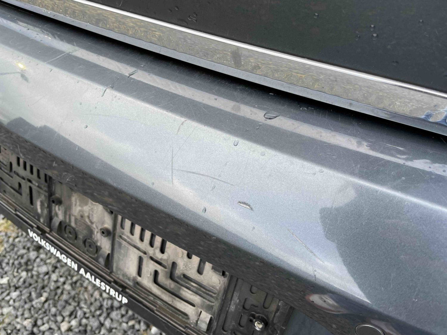 
								Volkswagen Passat full									