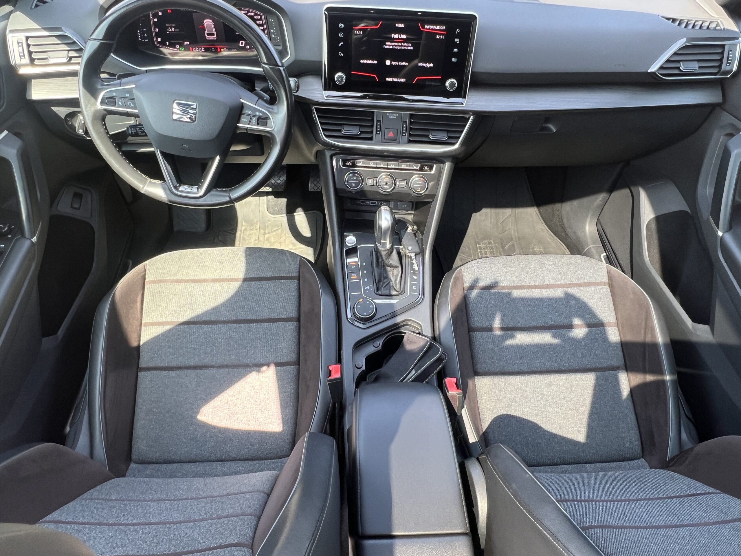 
								SEAT TARRACO full									