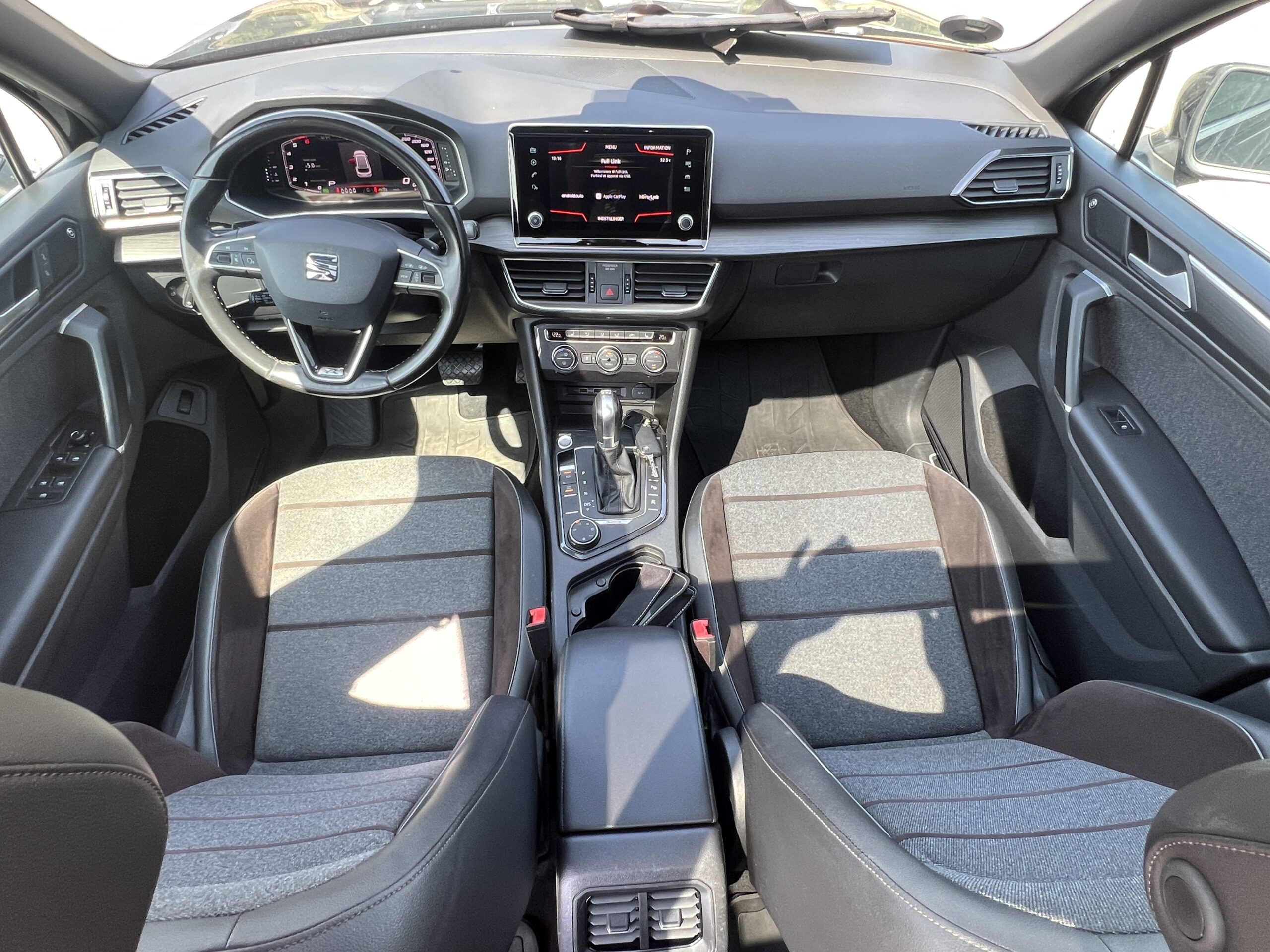 
								SEAT TARRACO full									
