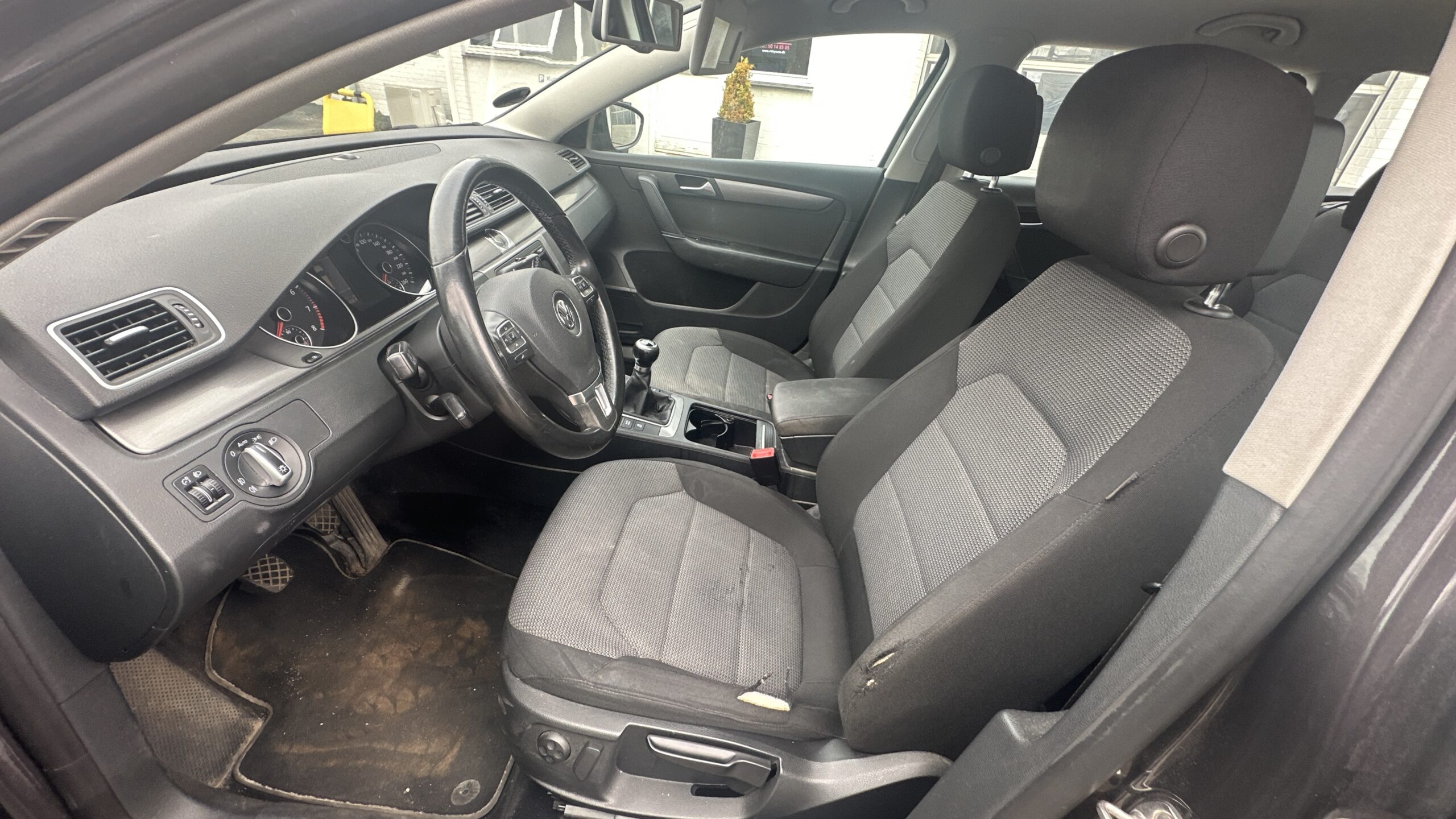 
								VW Passat 1,4 TSi full									