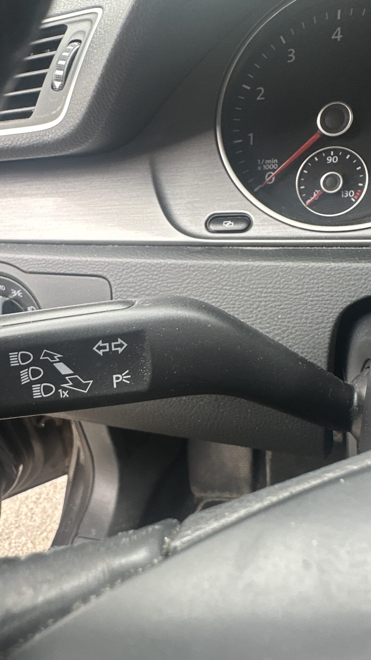 
								VW Passat 1,4 TSi full									