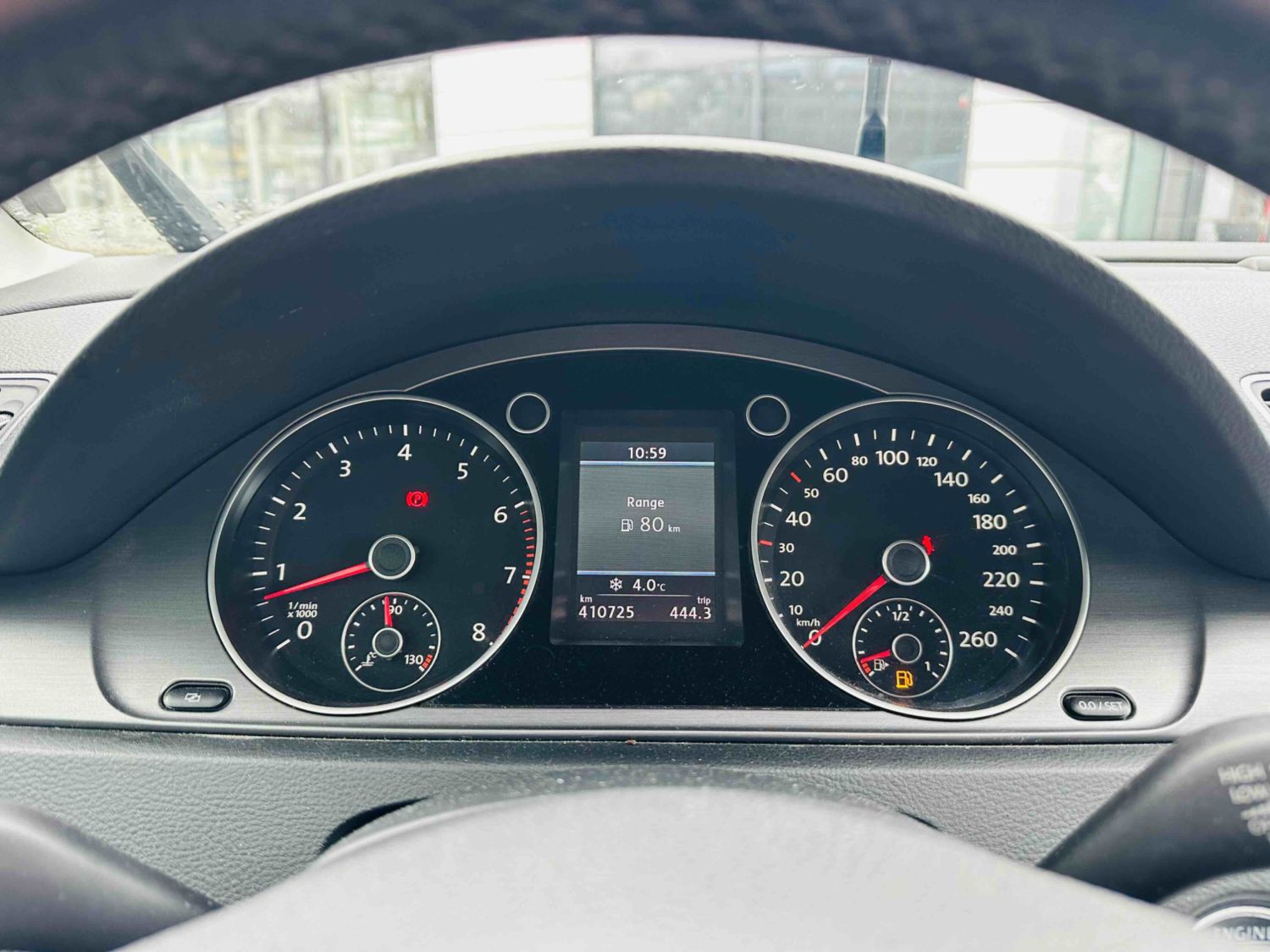 
								VW Passat 1,4 TSi full									