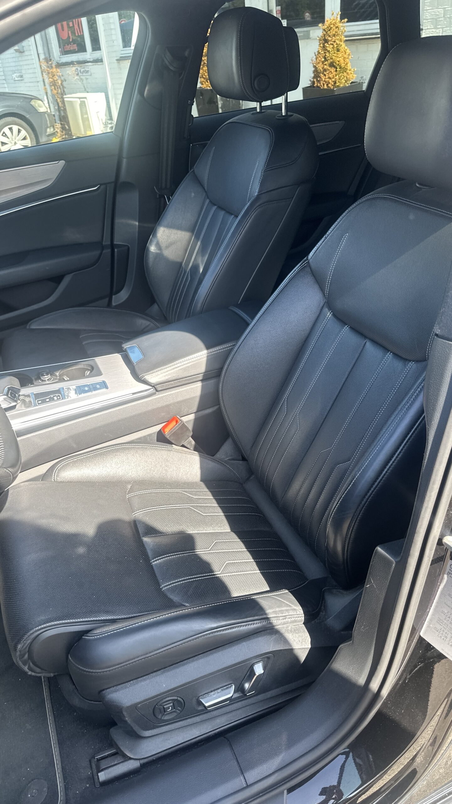 
								Audi A6 AVANT 55 TFSI E – 2,0 Quattro full									