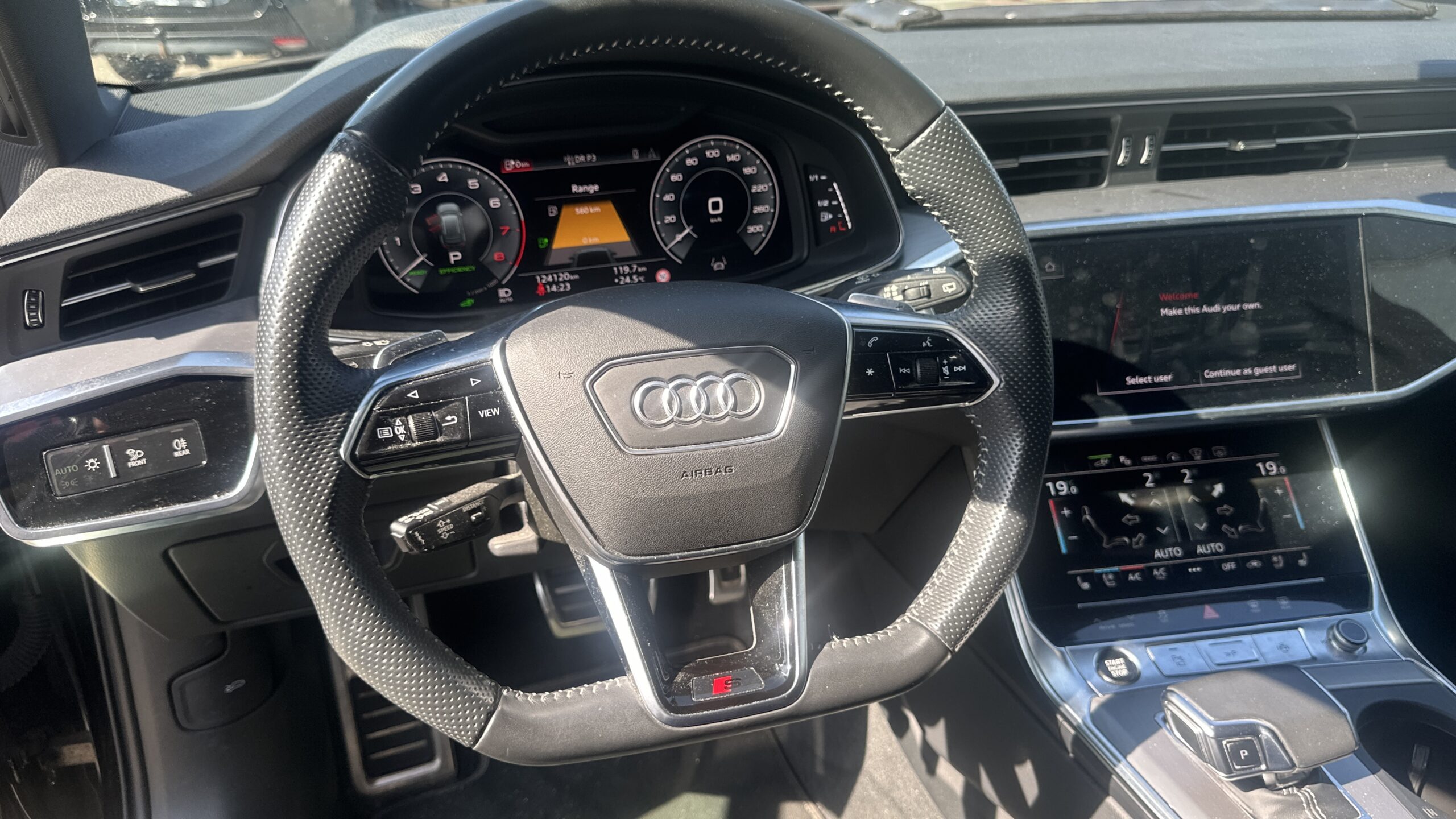 
								Audi A6 AVANT 55 TFSI E – 2,0 Quattro full									