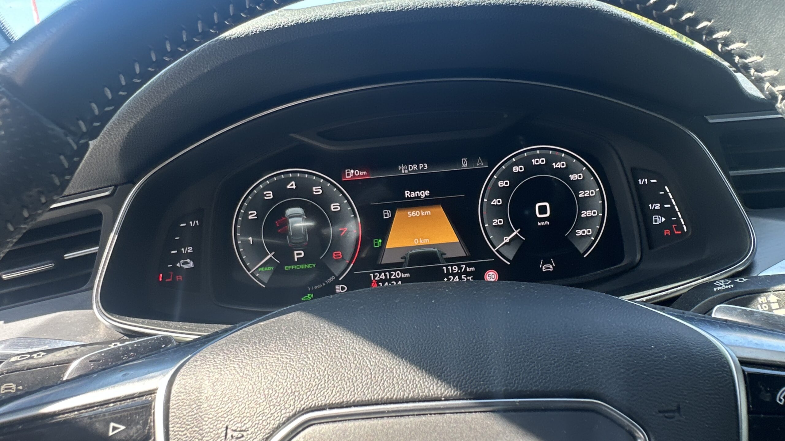 
								Audi A6 AVANT 55 TFSI E – 2,0 Quattro full									