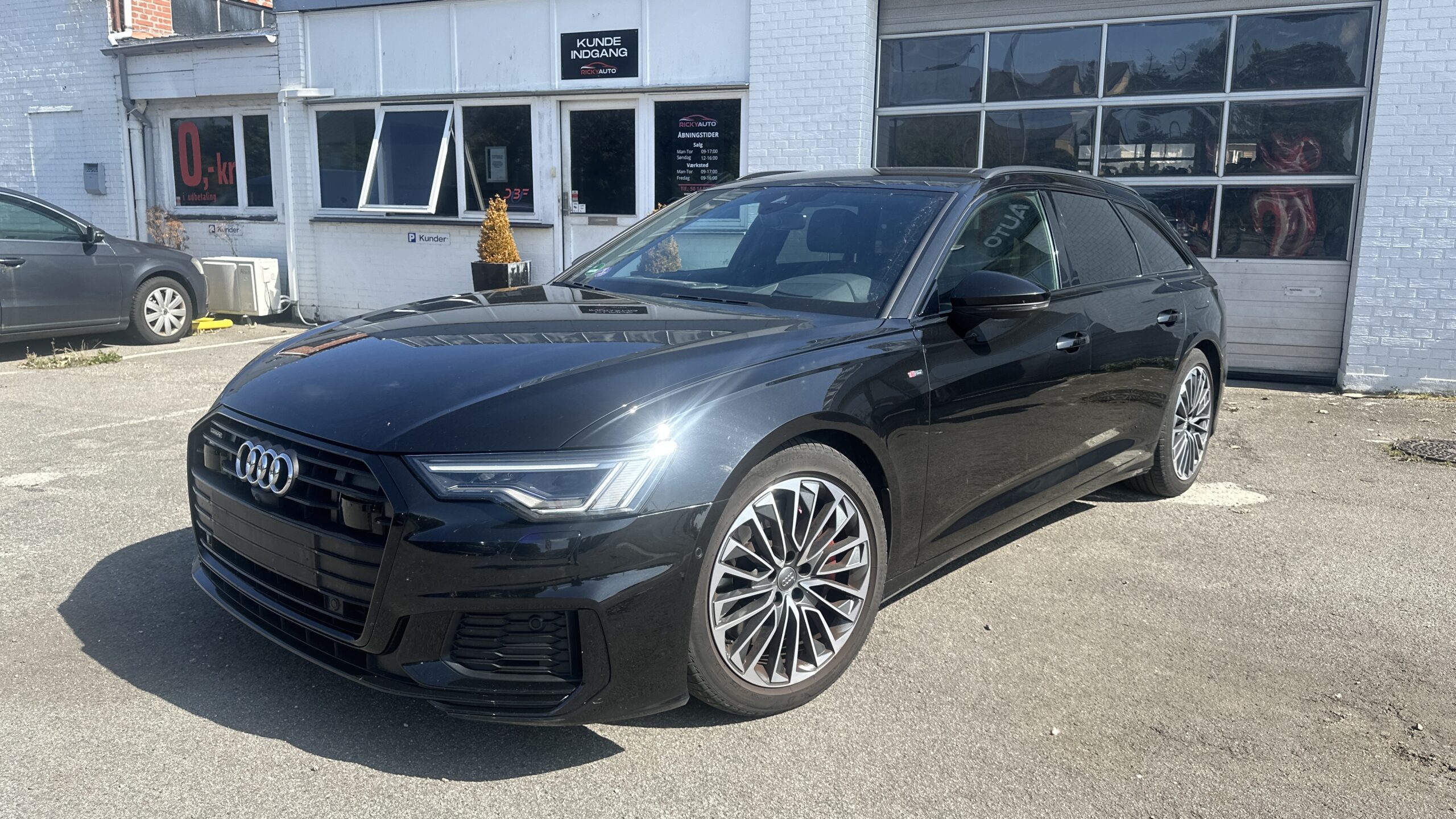 
								Audi A6 AVANT 55 TFSI E – 2,0 Quattro full									