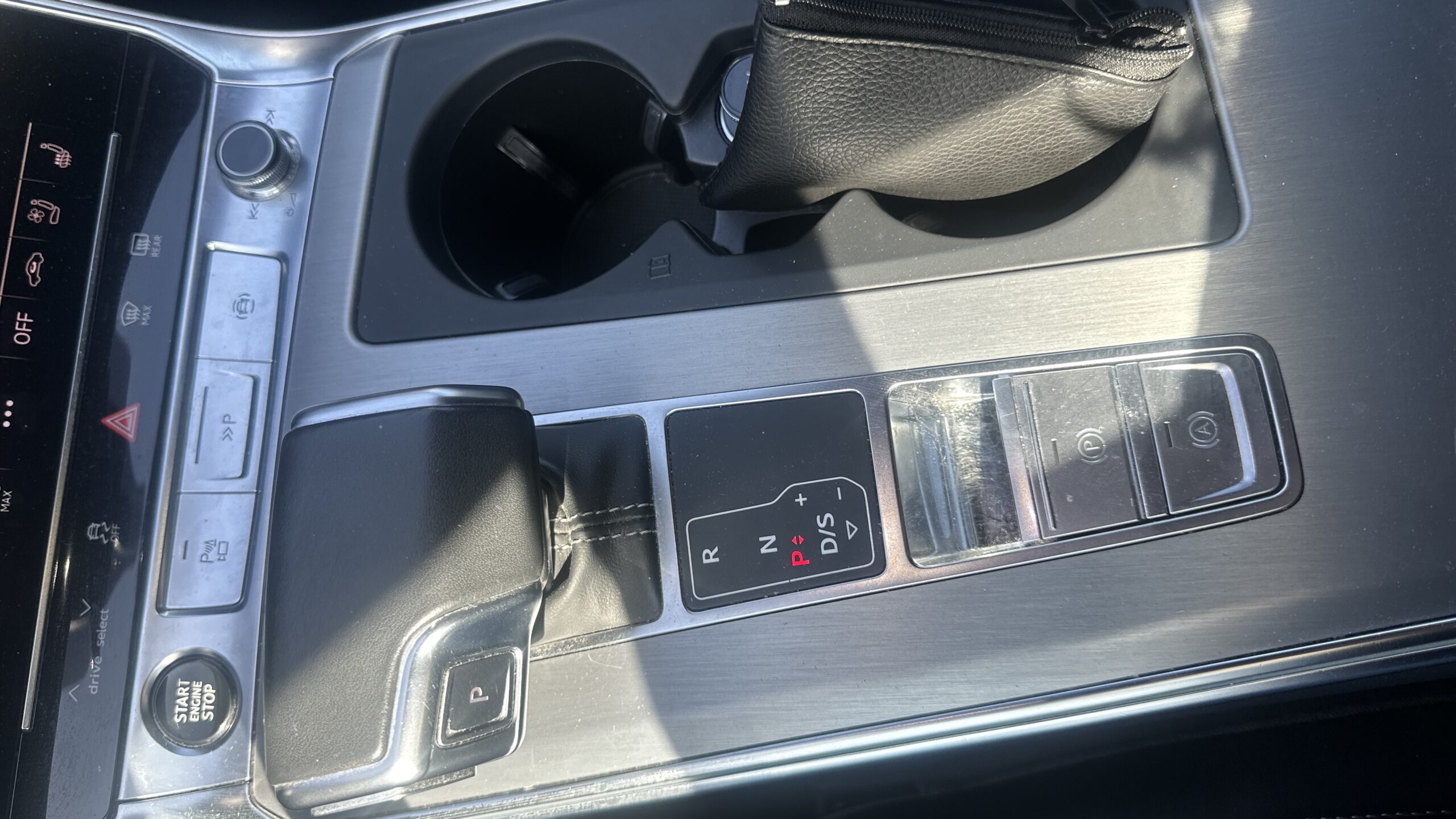 
								Audi A6 AVANT 55 TFSI E – 2,0 Quattro full									