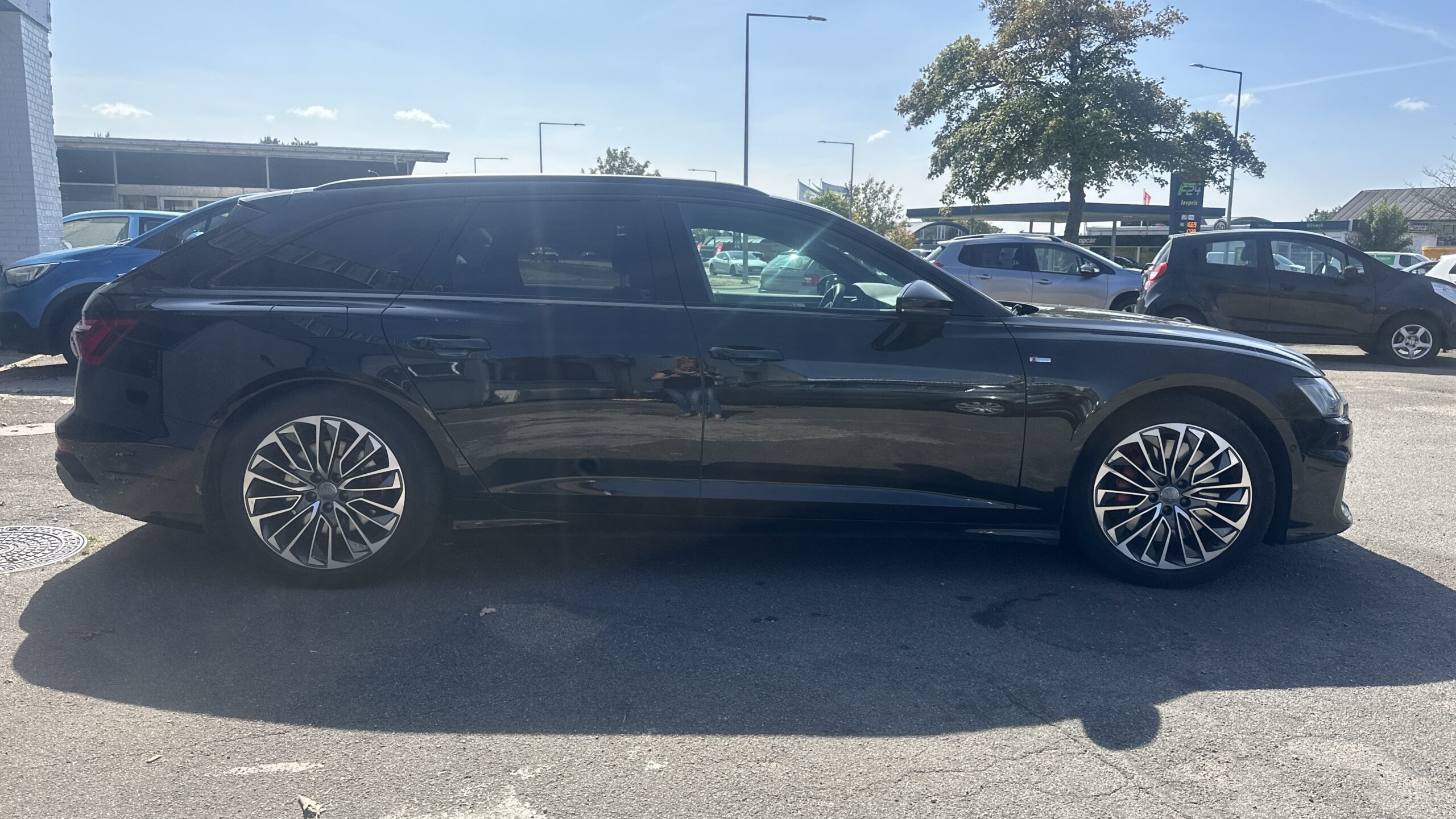 
								Audi A6 AVANT 55 TFSI E – 2,0 Quattro full									